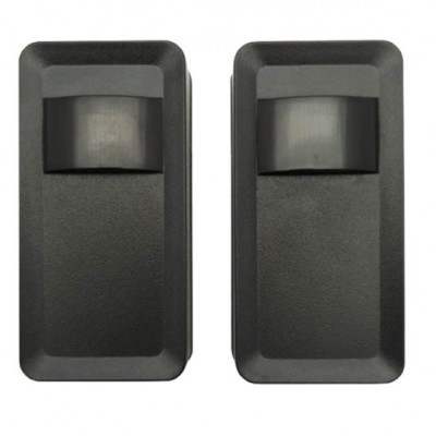 par de sensores de movimento pretos retangulares em fundo branco