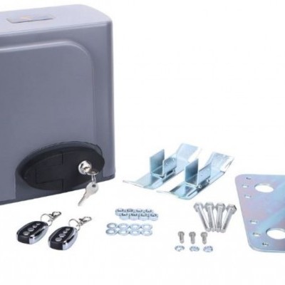 Kit de automatização para portões com motor, comandos, chaveiros e acessórios metálicos