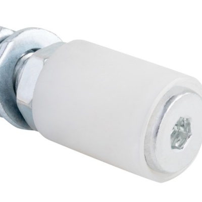 Rolamento deslizante cilíndrico branco com extremidades metálicas prateadas e porca sextavada