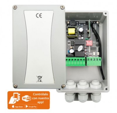 Caixa elétrica cinzenta com circuitos internos e etiqueta de controlo por app WiFi