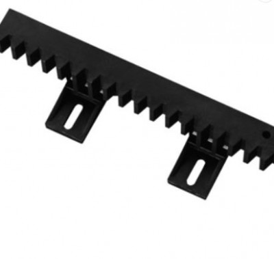 Régua dentada preta metálica com abas de fixação