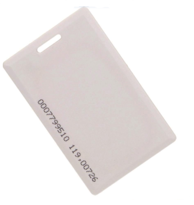 Cartão tipo badge plástico branco com números impressos e orifício para pendurar