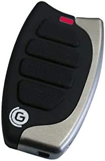 Comando remoto preto e prateado com botões e logótipo G