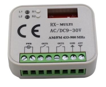 Receptor electrónico branco RX-MULTI com conetores verdes e display digital