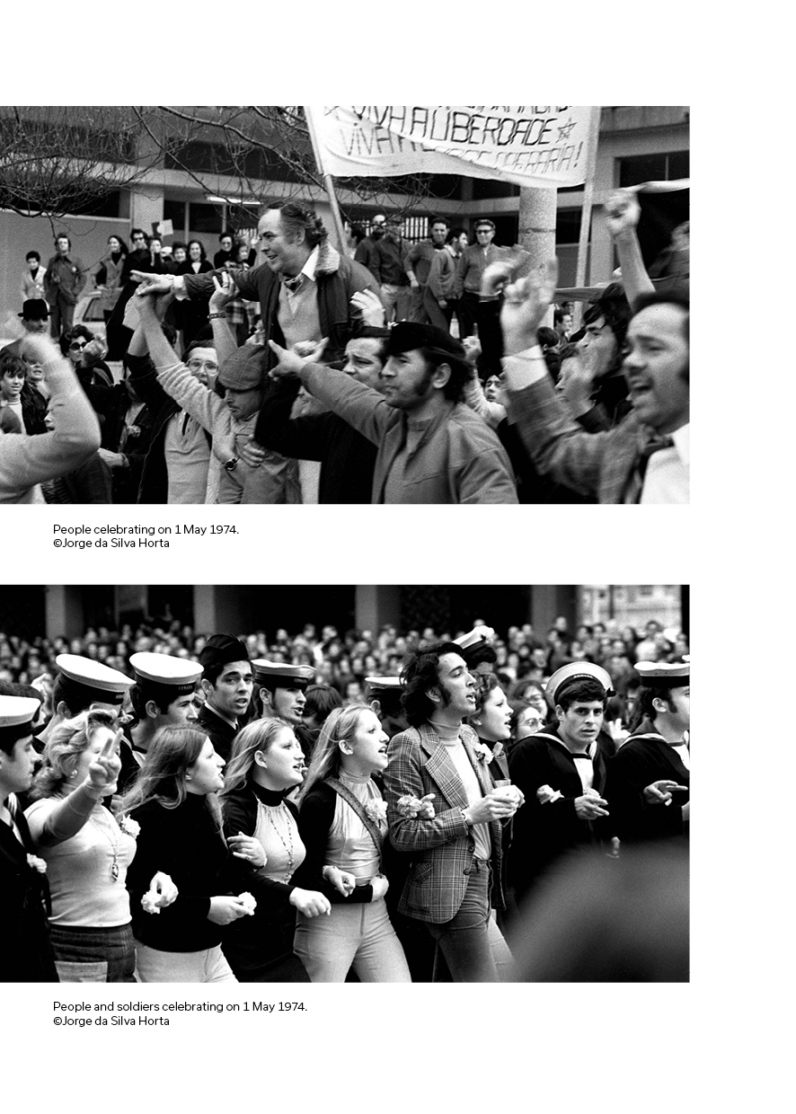 The Portuguese Carnation Revolution. Historical Essay Fotografias a preto e branco de multidões em manifestações populares a 1 de maio de 1974.