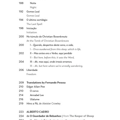 Página de livro com texto em português e inglês, títulos e traduções.