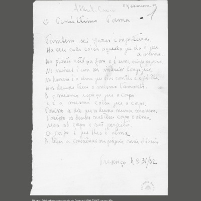 Documento manuscrito em português com título O Porcelitino Romão, escrito em tinta preta num papel branco