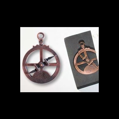 Astrolábio de metal cobre com caixa preta