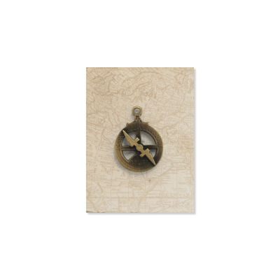 bússola metálica bronze sobre mapa antigo em papel bege