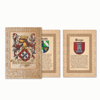 Três quadros decorativos com brasões portugueses e textos em português