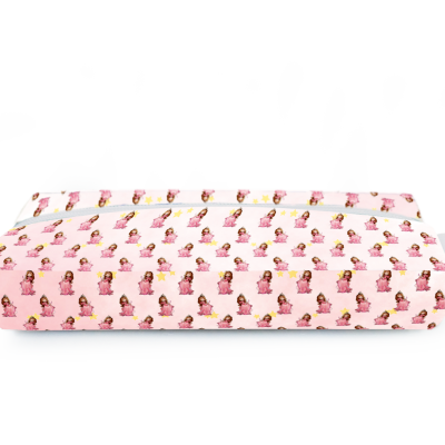 Estojo cor-de-rosa com padrão de meninas com chapéu vermelho