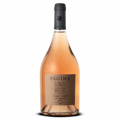 Garrafa de vinho rosé Página Pinot Noir do Obrigos com rótulo castanho e tampa preta