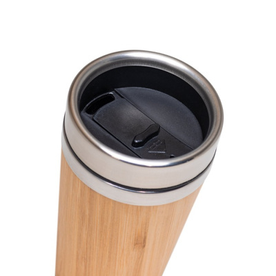 Copo térmico em bambu com tampa preta e aro inox