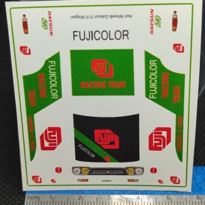 Folha de autocolantes FUJICOLOR RACING TEAM DATSUN 510 com imagens para decoração