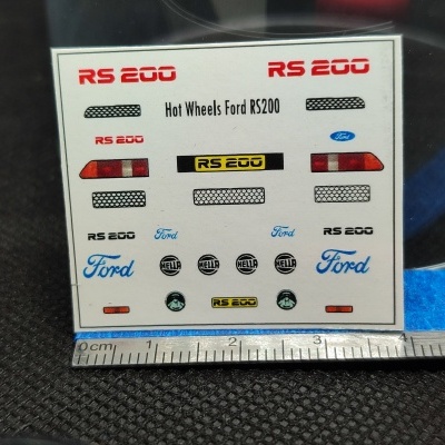 Autocolantes para modelo Hot Wheels Ford RS200 com textos e logotipos