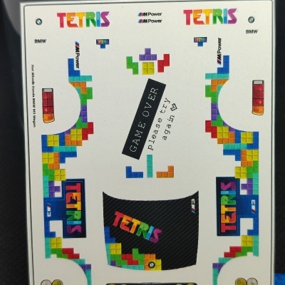 Adesivo decorativo de carro Tetris colorido com texto e logos BMW e M Power