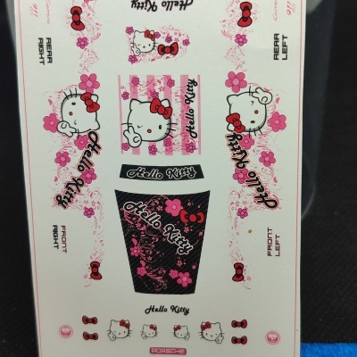 Autocolantes para modelismo Hello Kitty rosa e branco com textos Hello Kitty e Porsche