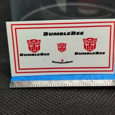 Cartela de autocolantes BUMBLEBEE com logos vermelhos e texto preto
