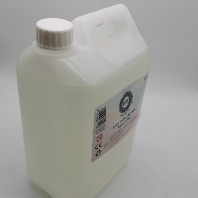 Recipiente plástico branco translúcido com tampa de rosca e etiqueta