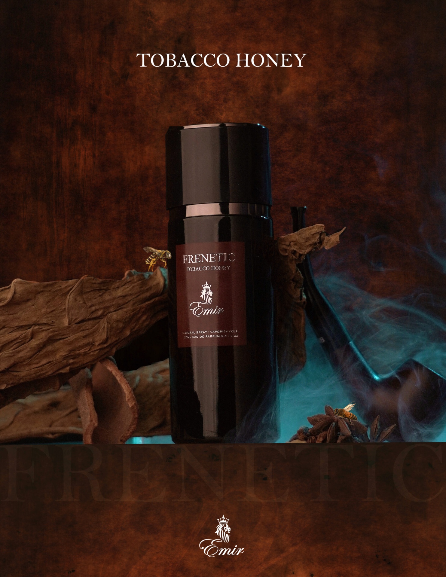 Emir Frenetic Tobacco Honey PARIS CORNER for men 100ml Frasco de fragrância preto com folhas de tabaco secas e fumaça azul em fundo castanho