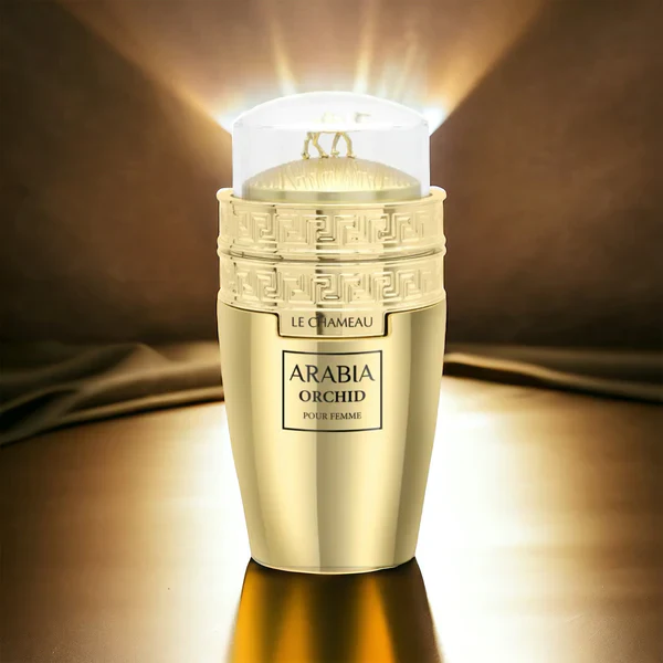 Arabia Orchid | Eau De Parfum 100ml Frasco dourado de perfume Arabia Orchid com tampa transparente sobre fundo castanho