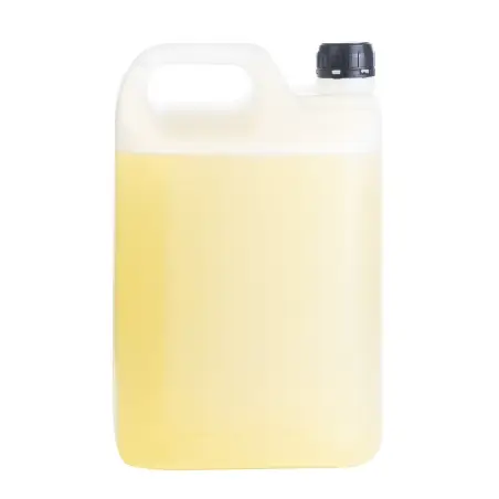 POSTQUAM SHAMPOO 5L. NEUTRO Recipiente plástico translúcido com líquido amarelo claro e tampa preta