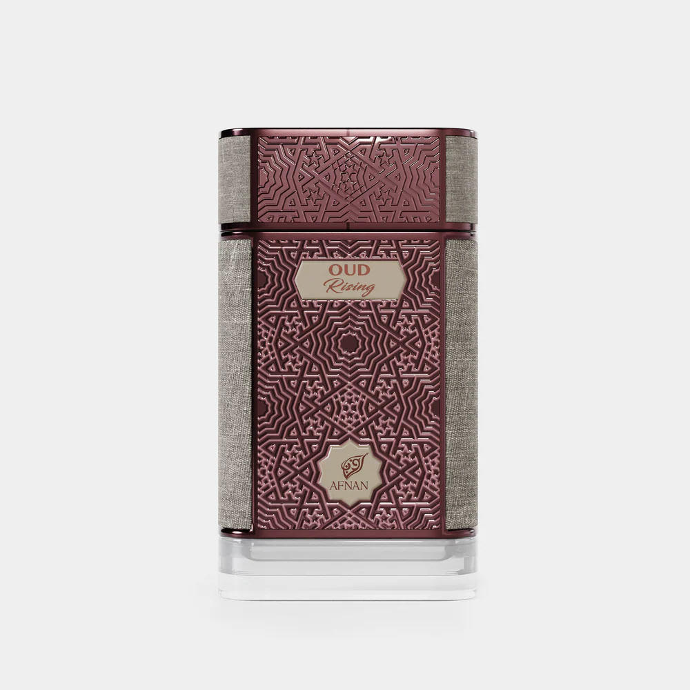 Afnan Oud Rising Eau De Parfum 80ml Frasco de perfume com padrão geométrico vermelho vinho e tecido cinza