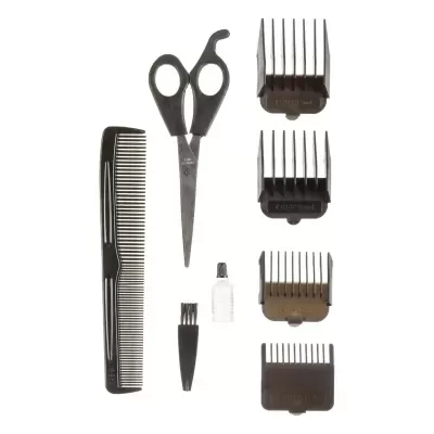 Kit de acessórios para cortar cabelo com tesoura, pente, escova pequena e quatro pentes de diferentes tamanhos.