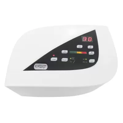 Dispositivo branco com painel de controlo preto e botões com visor digital a mostrar 30
