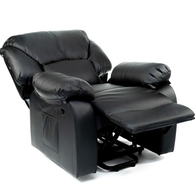 Poltrona reclinável preta em pele sintética com estofos acolchoados