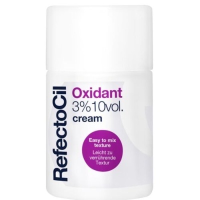 Frasco branco RefectoCil Oxidant 3% 10vol. cream com texto em roxo