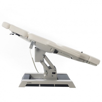 Cama de exame elétrica ajustável com estofos bege claro