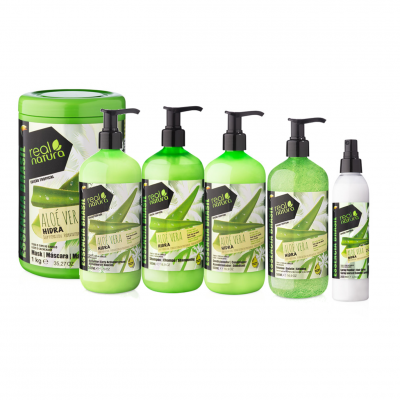 Conjunto de produtos Real Natura Aloe Vera para cuidado capilar em embalagens verdes e pretas