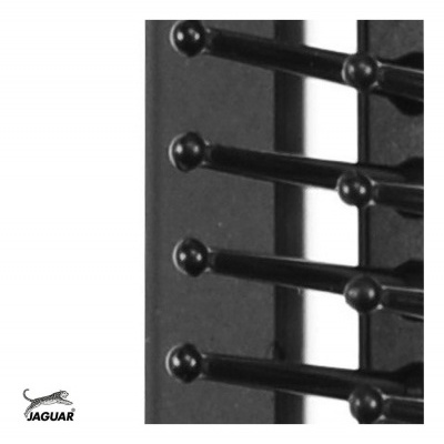 Produto preto com hastes cilíndricas e logótipo JAGUAR