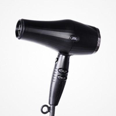 Secador de cabelo preto com botões e cabo texturado