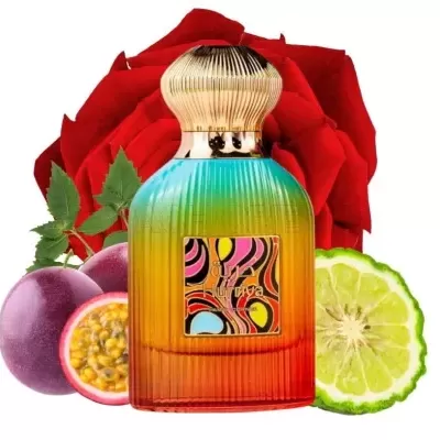 Frasco de perfume colorido com rosa vermelha e frutas de maracujá e bergamota