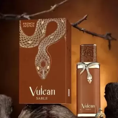 Perfume Vulcan Sable da French Avenue com frasco castanho e detalhes de serpente prateada