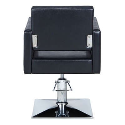 cadeira de salão preta com base metálica cromada vista traseira