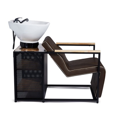 Cadeira de lavagem de cabelo preta e castanha com lavatório branco para cabeleireiro
