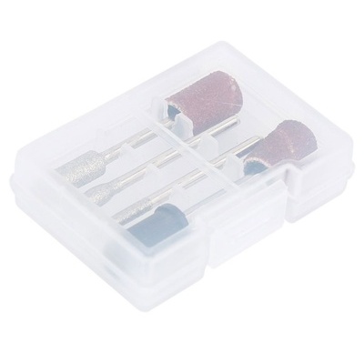 Conjunto de ferramentas de unhas em caixa plástica transparente