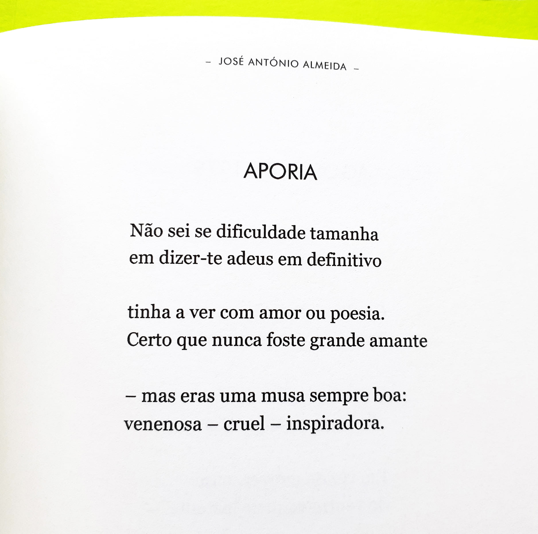 Pouca Tinta Página de livro com poema APORIA de José António Almeida