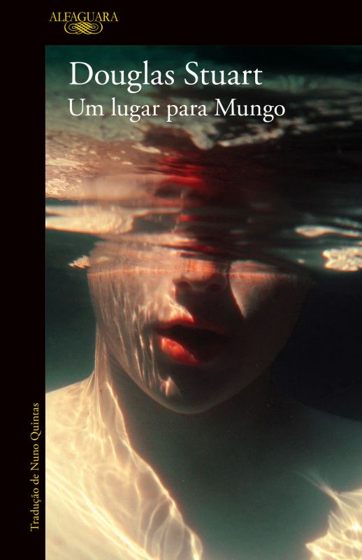 Um Lugar para Mungo Capa de livro com rosto submerso em água e título Um lugar para Mungo