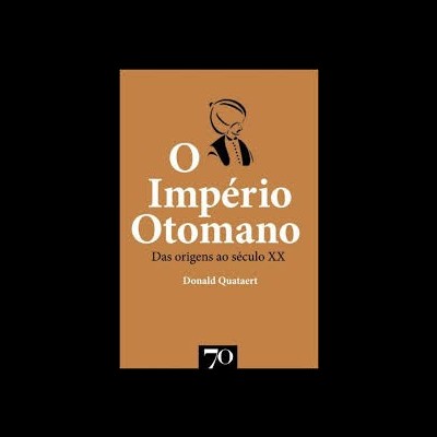 Capa de livro castanha com título e autor em branco e preto