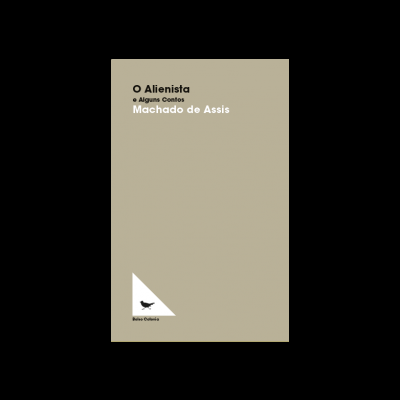 Capa do livro 'O Alienista e Alguns Contos' de Machado de Assis com fundo bege