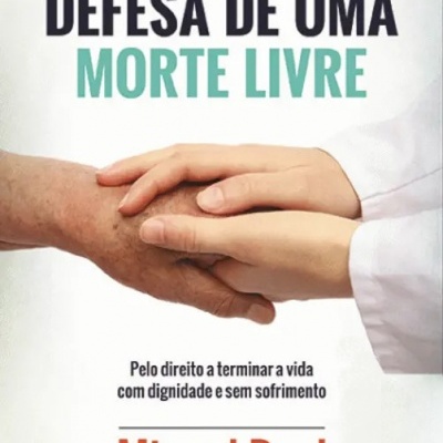 Capa de livro com título em português e imagem de duas mãos dadas