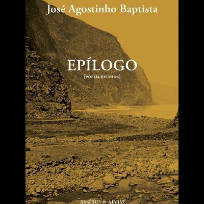 Capa de livro de poesia com paisagem costeira rochosa em tons amarelos