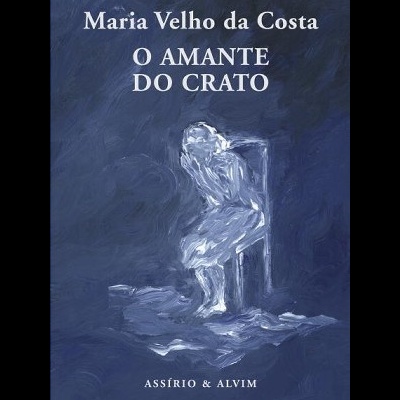 Capa de livro com pintura azul e título O AMANTE DO CRATO