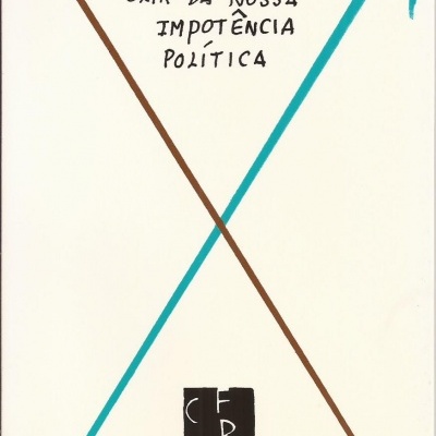 Capa de livro com linhas diagonais castanhas e azuis e texto manuscrito