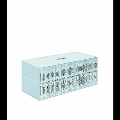 Caixa retangular branca com texto impresso preto.