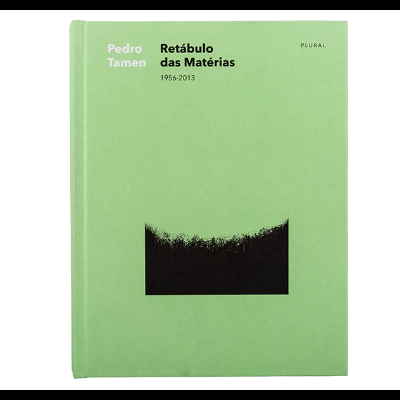 Livro verde com texto e um quadrado preto na capa